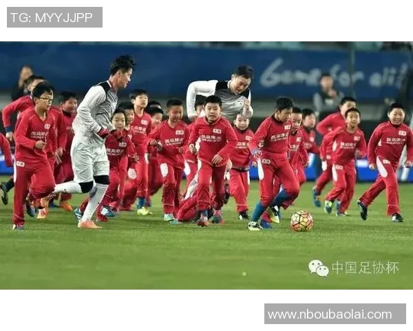 翼位足球明星崛起背后的故事与未来发展潜力分析 翼位足球明星崛起背后的故事与未来发展潜力分析