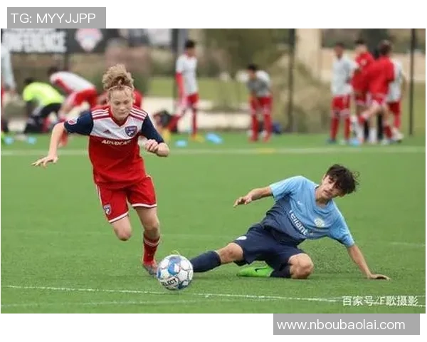 《绿茵传奇之球场上的永恒之星：一位足球天才的崛起与荣耀》